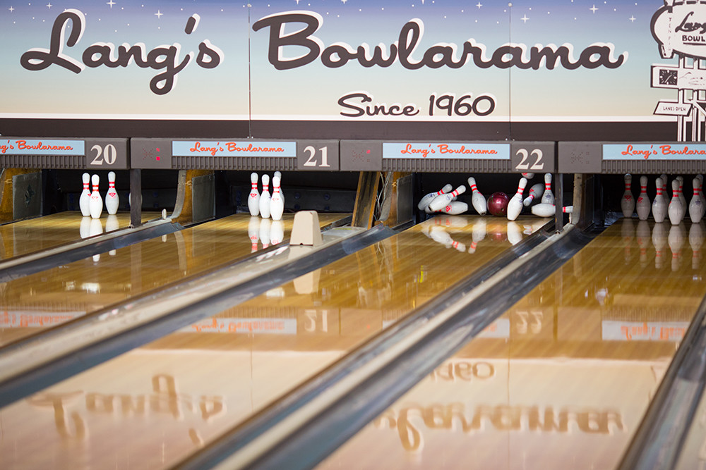 Vintage 1950s/60s action Rent-a-car Rare Bowling 