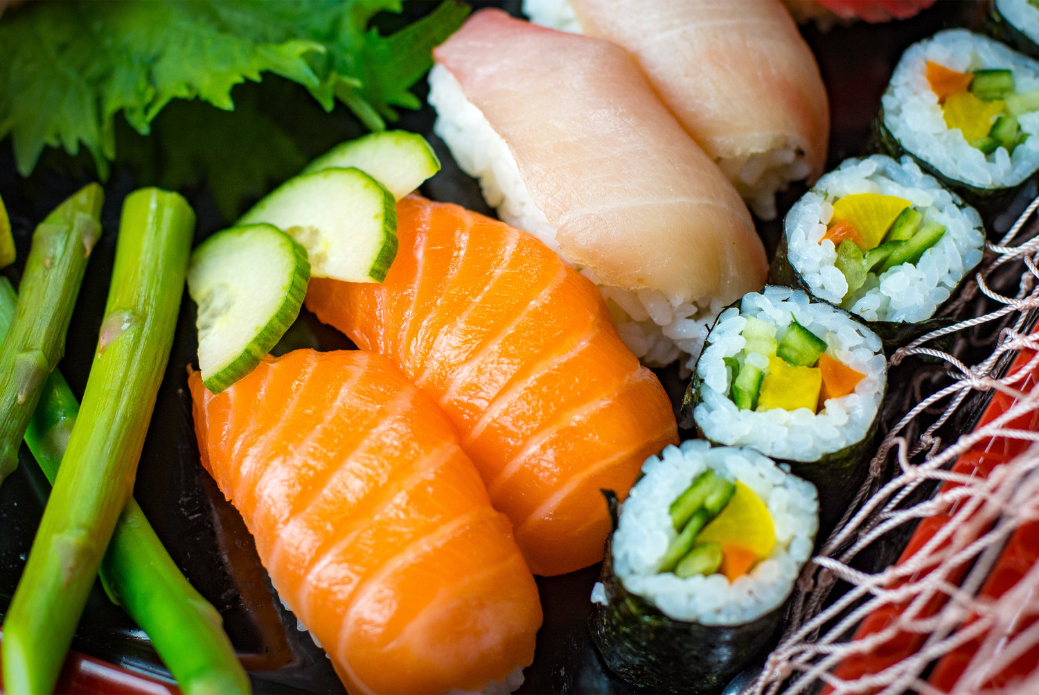 Mix and match your sushi experience with nigiri and maki rolls